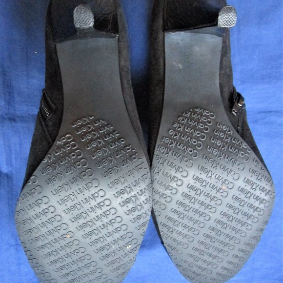 CALVIN KLEIN HIGH HEEL SUEDE BOOTIES w/LEATHER TRIM - Picture 7 of 11